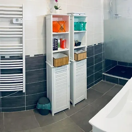 Chambre privée face à la gare Tarbes Extérieur photo