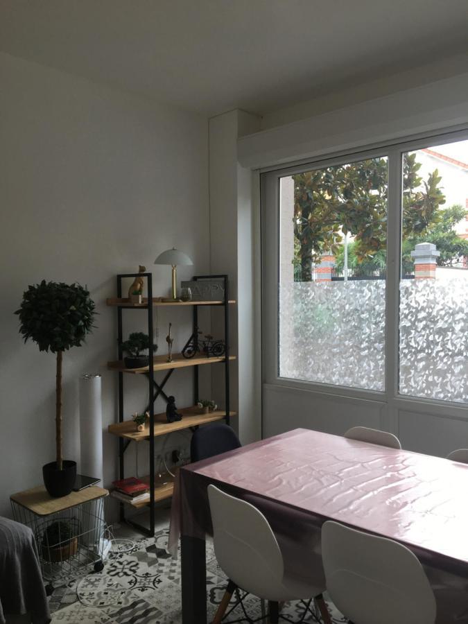 Privée Face à La Gare Quarto em Acomodações Particulares