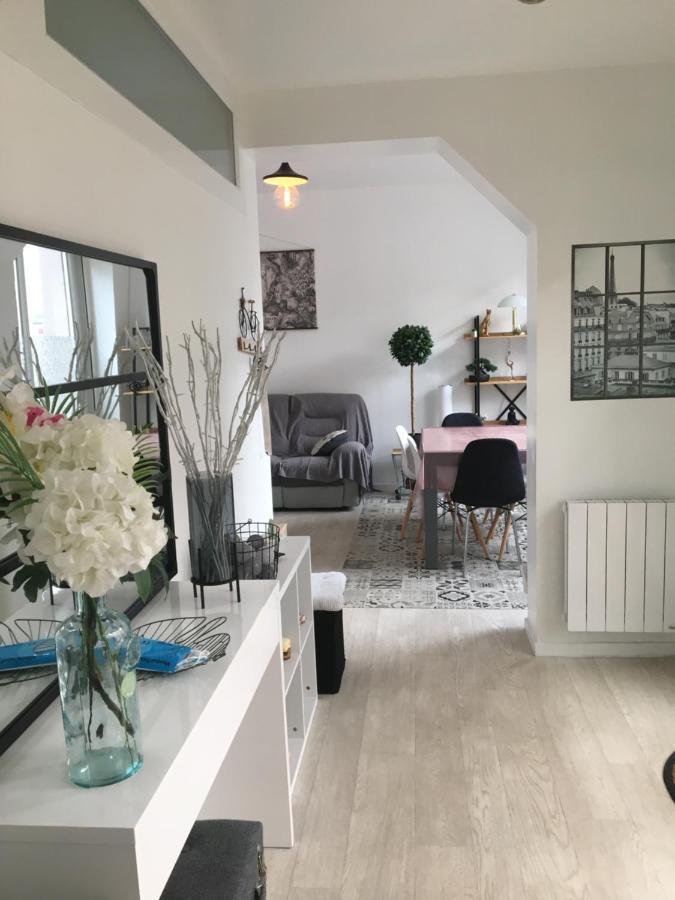 Quarto em Acomodações Particulares Privée Face à La Gare *
